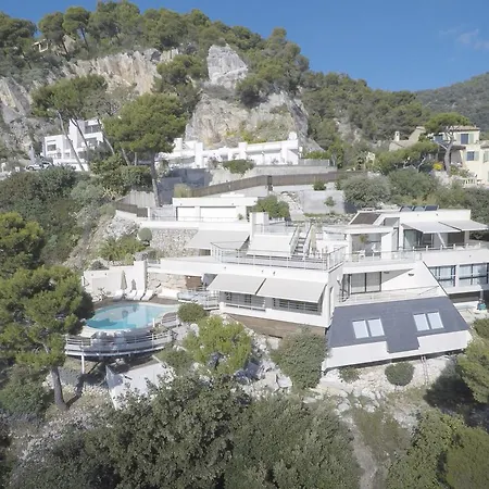 Villa Enchantee - *